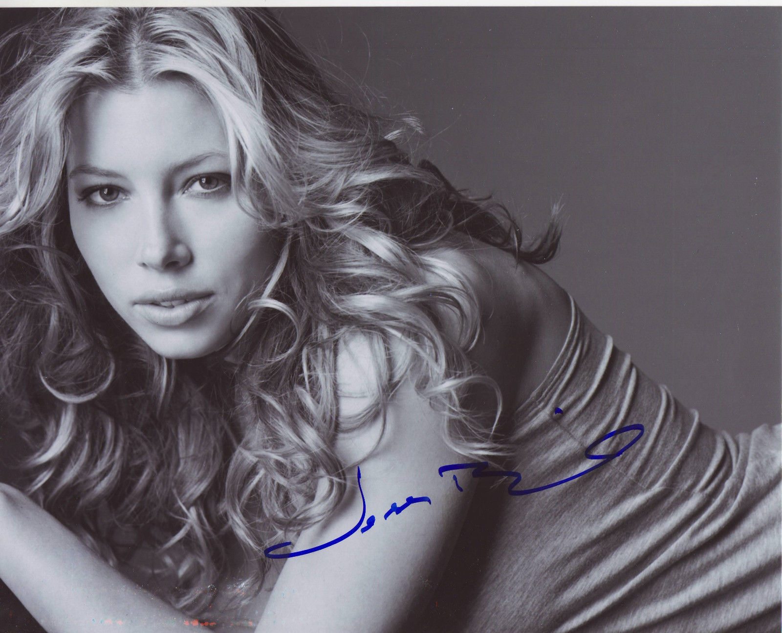 JESSICA BIEL AUTOGRAPH SIGNED PP Photo Poster painting POSTER 1