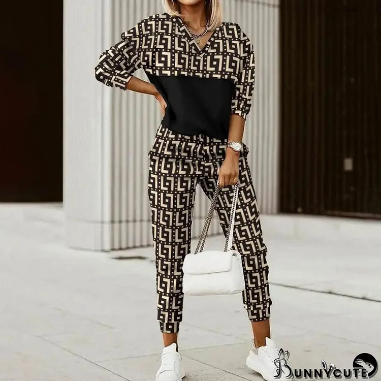 Stylish Print V-Neck Two Piece Set