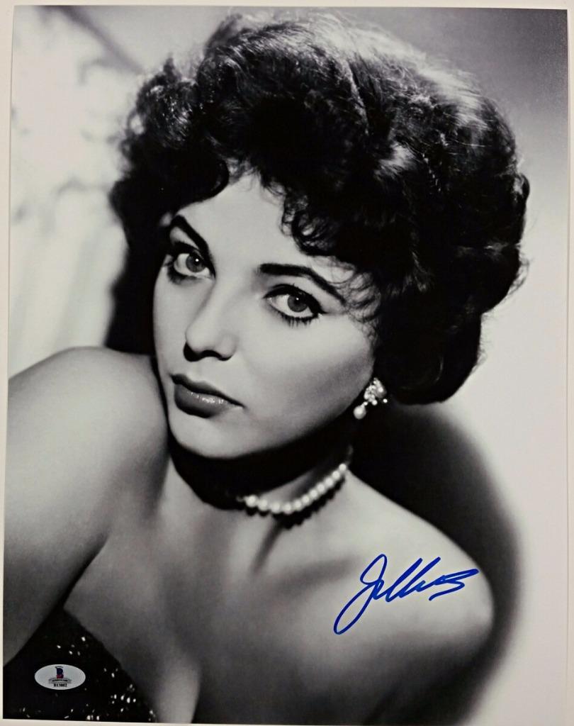 JOAN COLLINS Signed 11x14 Photo Poster painting Actress AUTO #2 w/ BAS Beckett COA Autograph