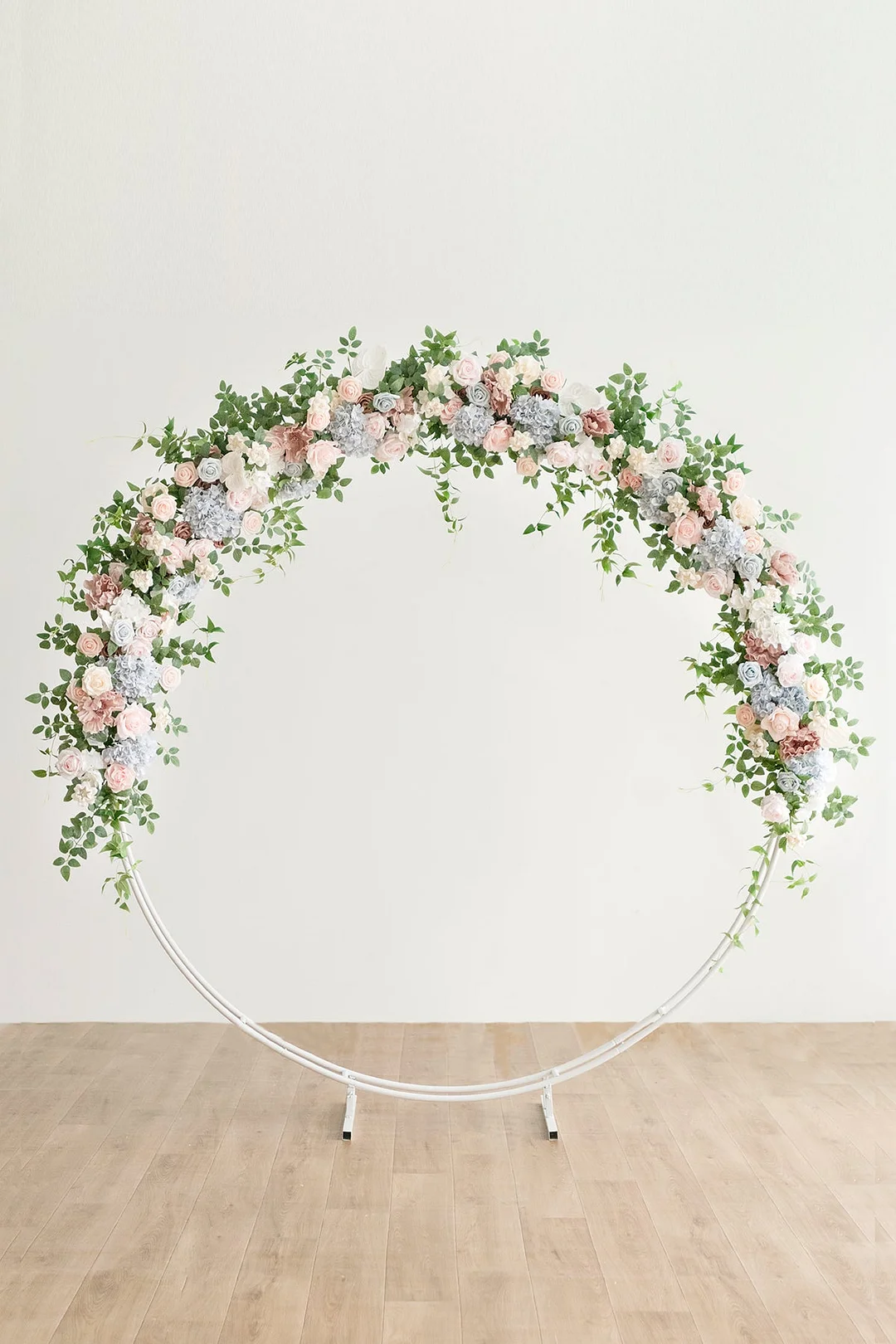 Flower Arrangements for Arch Decor in English Pastel