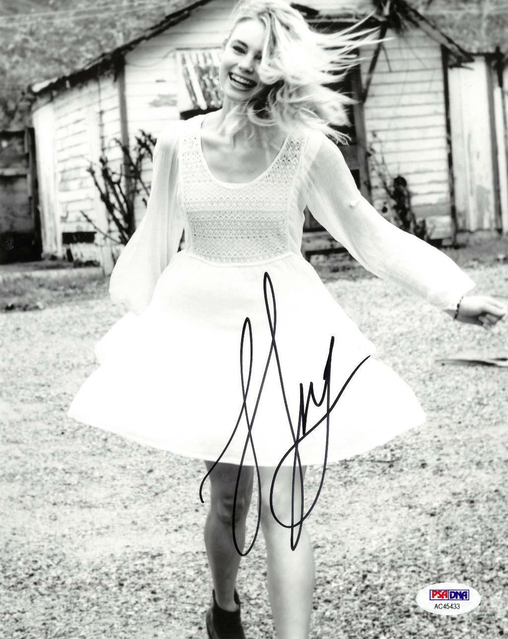 Lucy Fry Signed Authentic Autographed 8x10 B/W Photo Poster painting PSA/DNA #AC45433