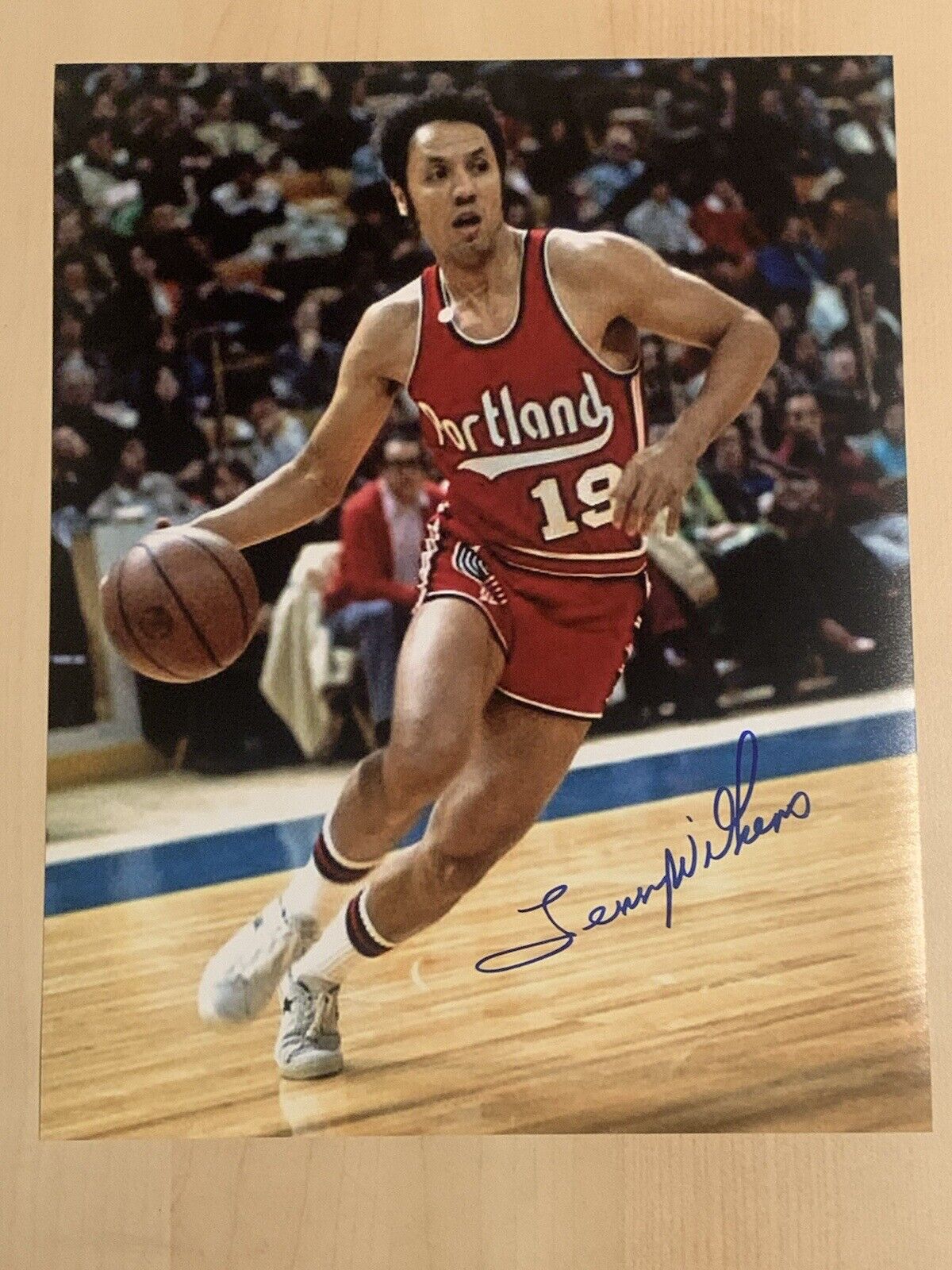 LENNY WILKENS HAND SIGNED 8x10 Photo Poster painting PORTLAND TRAILBLAZERS HOF AUTOGRAPHED COA