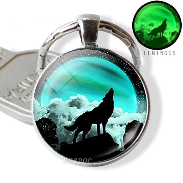 Buzzdaisy Luminous Glow In The Dark Wolf Key Chain Key Rings Holder