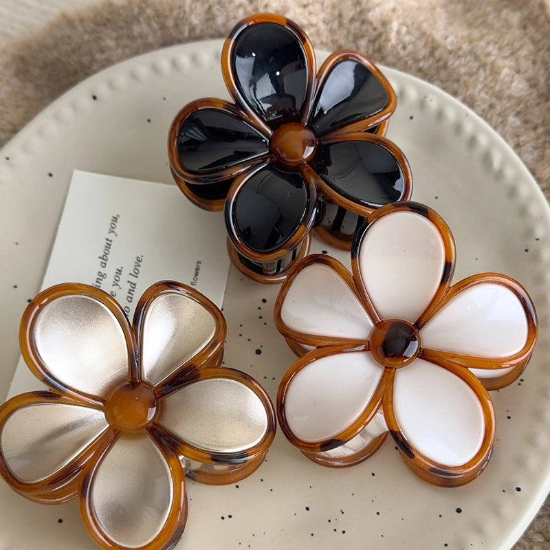 Elegant Minimalist Classic Style Women’s Flower Arylic Hair Claws