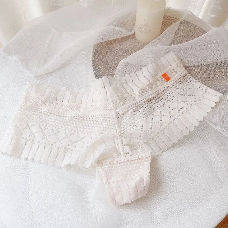 CINOON Sexy Panties Women Lace Low-waist Briefs Female Breathable Embroidery Underwear Transparent G String Underpant Lingerie