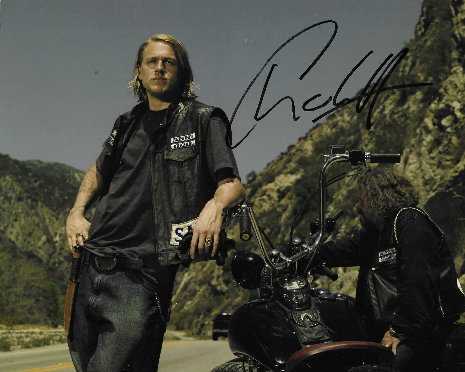 Charlie Hunnam Sons Of Anarchy autographed Photo Poster painting signed 8x10 #12 Jax Teller