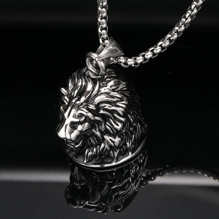 Coutureaura Domineering Animal Bell Pendant Rider Necklace
