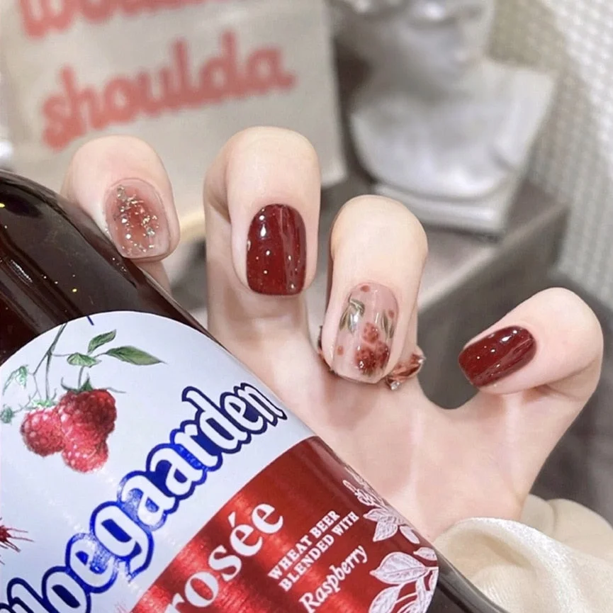 24Pcs Coffee Color With Grids Heart Designs False Nail Full Cover Fake Nails with Glue Detachable Wearable Manicure Nail Tips-Nail Inspo