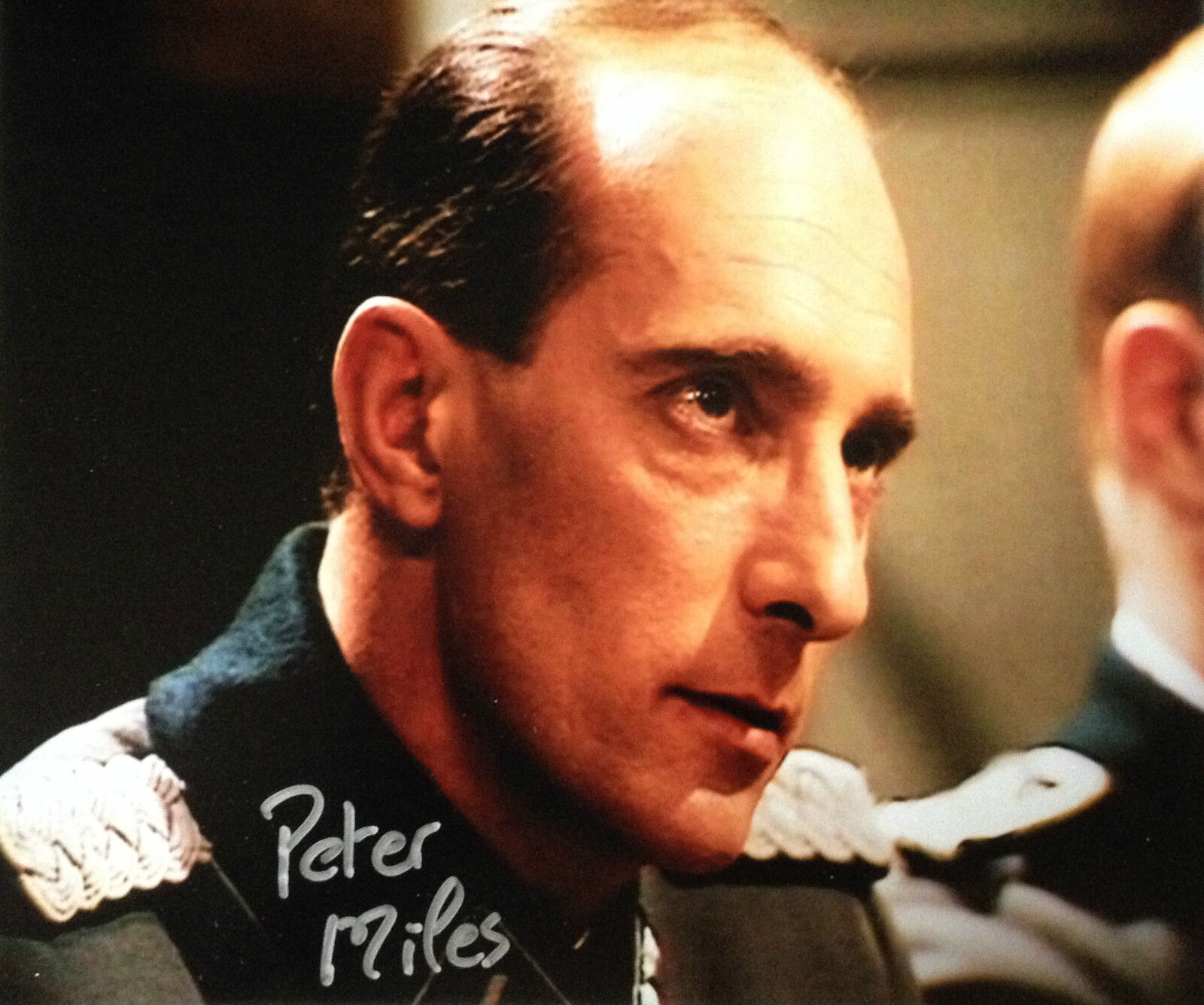 PETER MILES - COLDITZ ACTOR - EXCELLENT SIGNED COLOUR Photo Poster paintingGRAPH