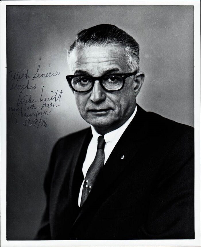 New York Comptroller ARTHUR LEVITT, SR. Signed Photo Poster painting