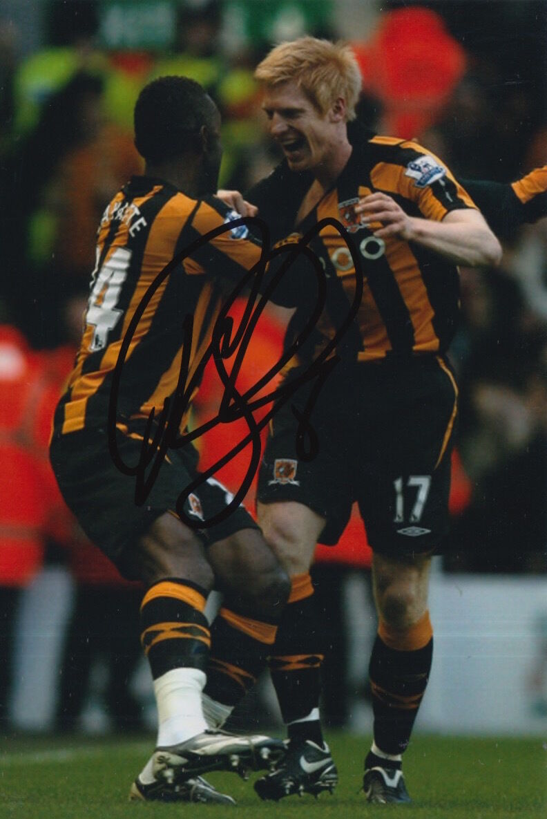 HULL CITY HAND SIGNED PAUL MCSHANE 6X4 Photo Poster painting.
