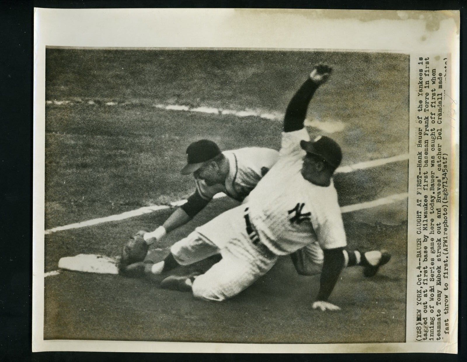 Frank Torre & Hank Bauer 1958 World Series Press Photo Poster painting Yankees Milwaukee Braves