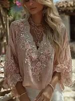 Women‘s Retro Pink Floral Embroidered Art Pattern Loose Linen Blend T-shirt