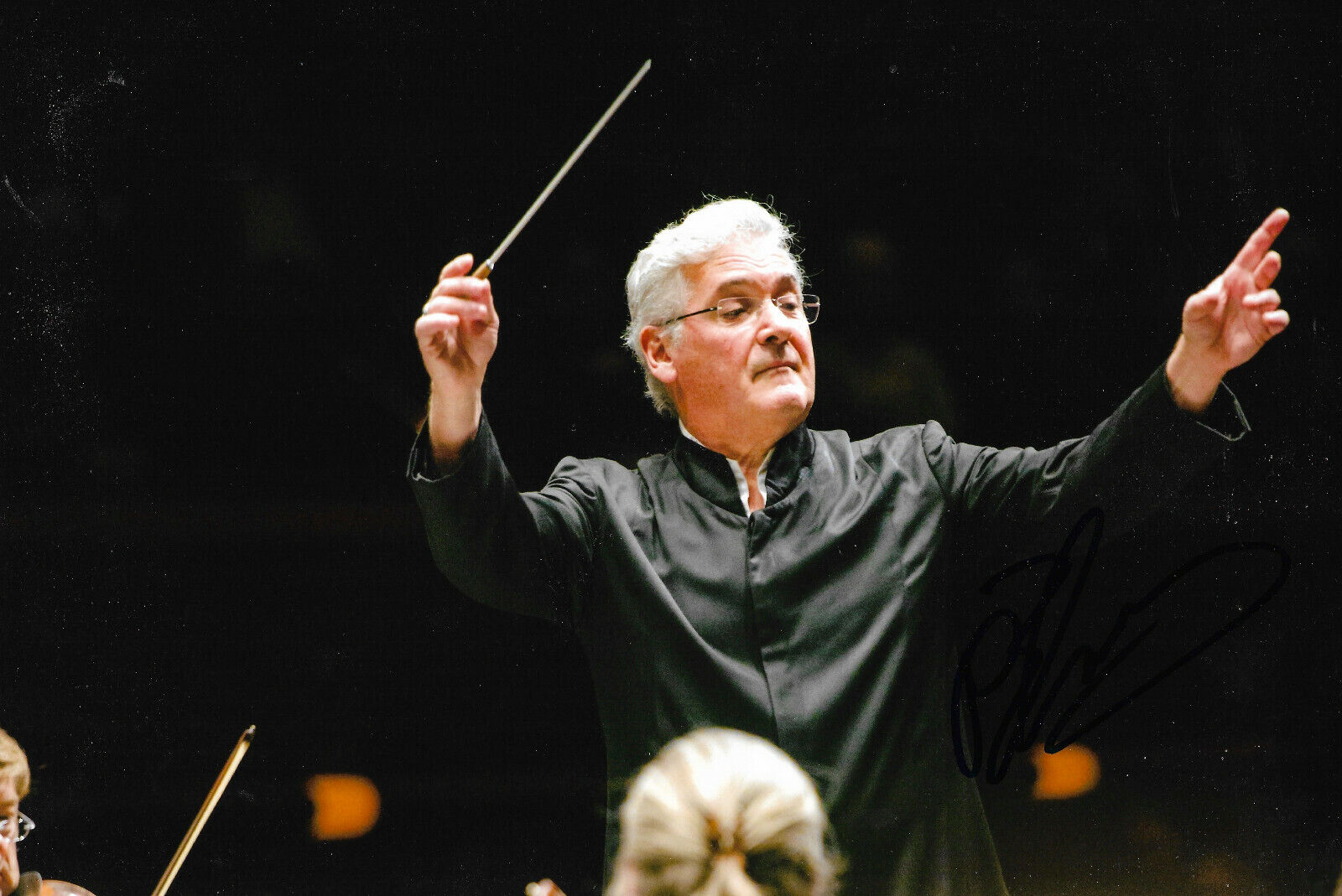 Pinchas Zukerman Conductor signed 8x12 inch Photo Poster painting autograph