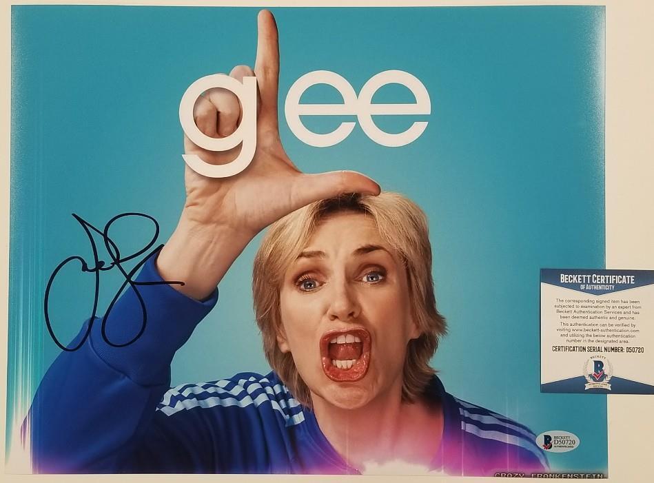 JANE LYNCH Signed GLEE 11x14 Photo Poster painting Sue Sylvester Auto (C) ~ Beckett BAS COA