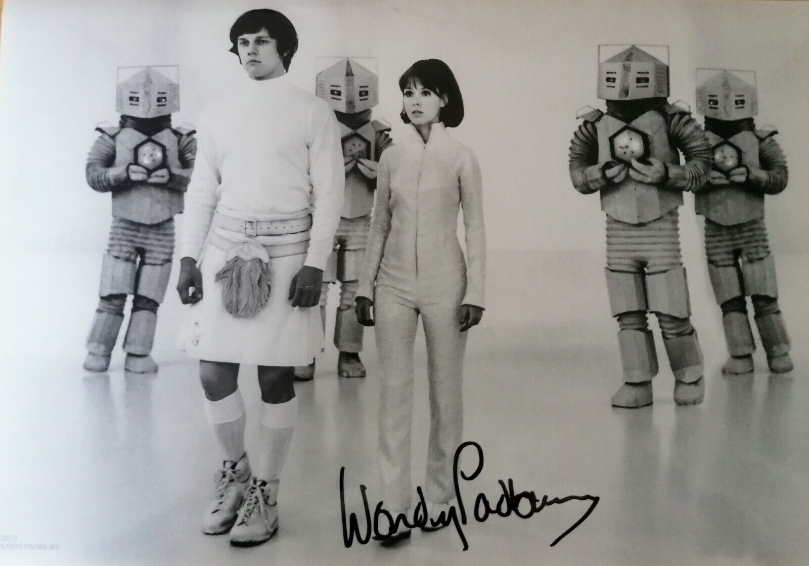 WENDY Padbury as ZOE Doctor Who GENUINE 8 x 10 Black and White SIGNED AUTO