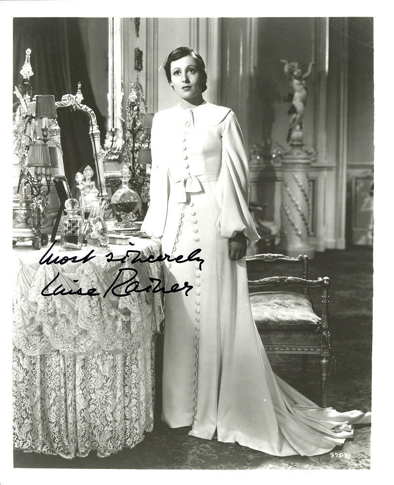 LUISE RAINER DECEASED AUTOGRAPHED SIGNED 8X10 B&W 1ST WOMAN 2 ACADEMY AWARDS