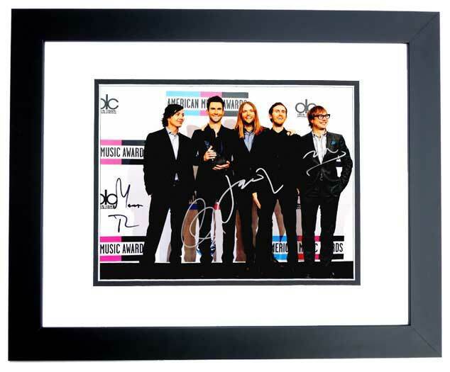 Adam Levine Maroon 5 Signed Photo Poster painting James Valentine, Matt , Jesse, Mickey FRAMED