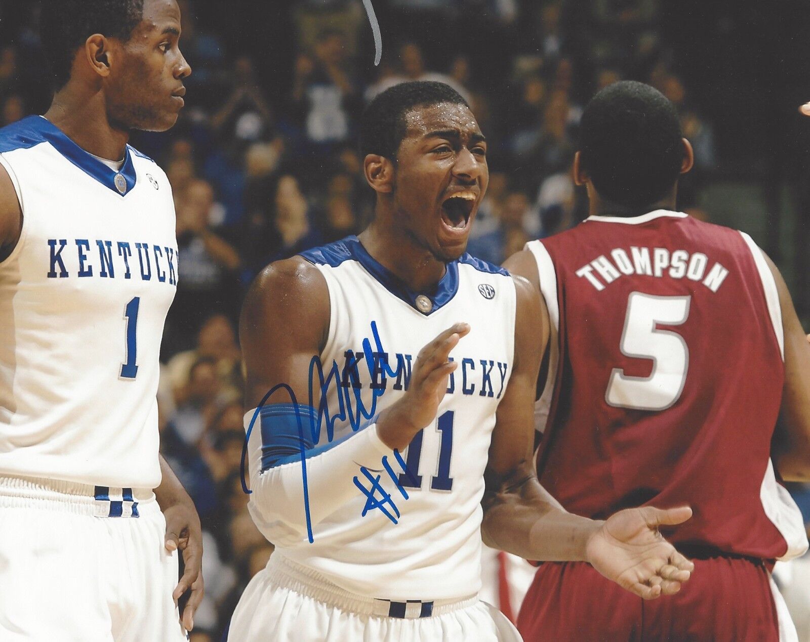 KENTUCKY WILDCATS JOHN WALL SIGNED 8X10 ACTION Photo Poster painting A W/COA WASHINGTON WIZARDS