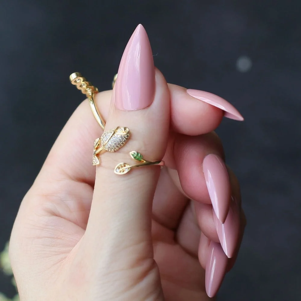 long shiny fake nails brick clour Stiletto glossy false nails Long almond salon art false nails nude Middle length-Nail Inspo