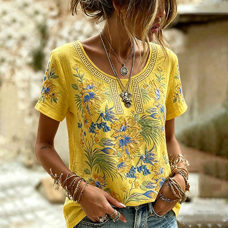 Comstylish Women's Flower Art Crew Neck Short Sleeve T-shirt