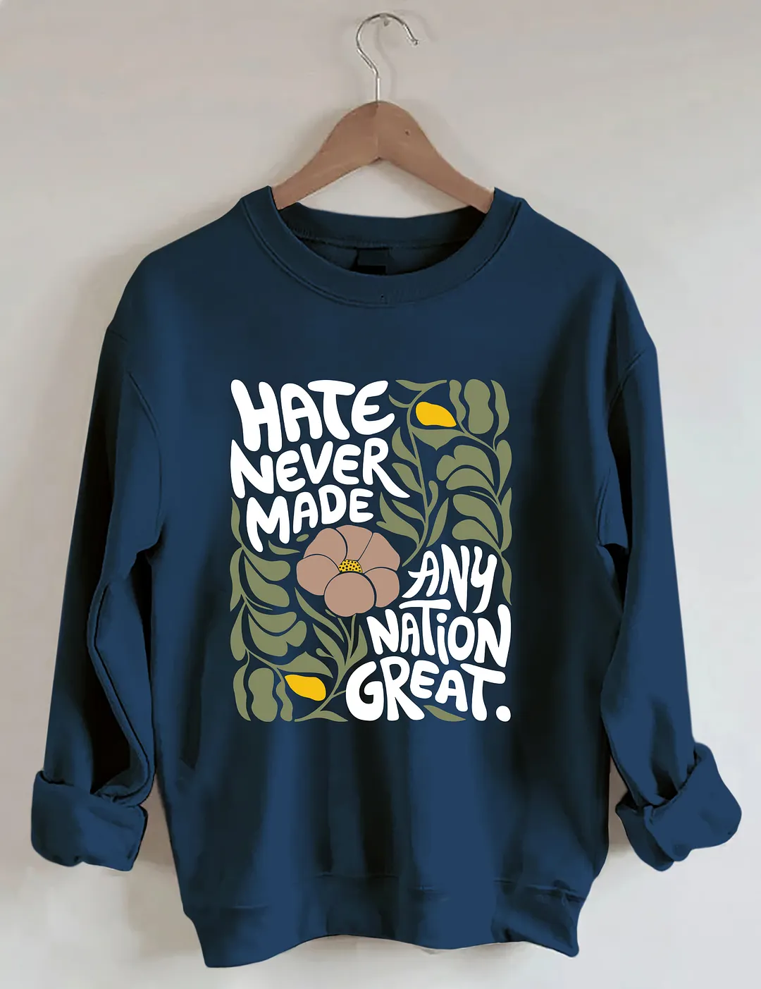 Trendy Floral Sweatshirt