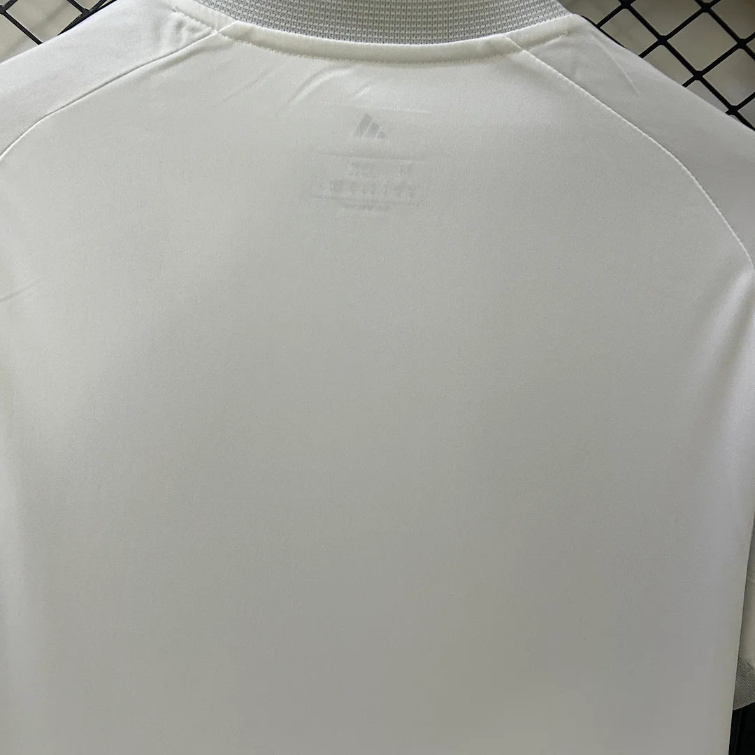 25/26 Real Madrid White Football Shirt Thai quality