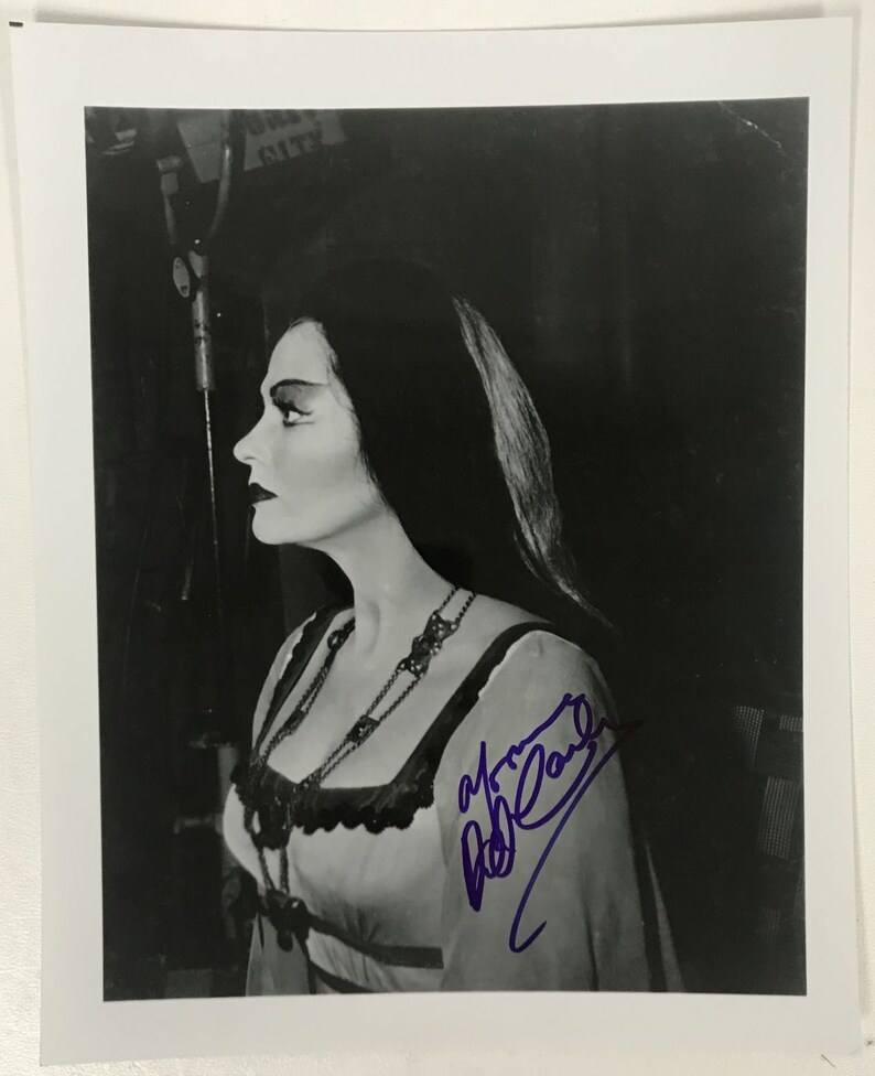 Yvonne De Carlo (d. 2007) Signed Autographed The Munsters