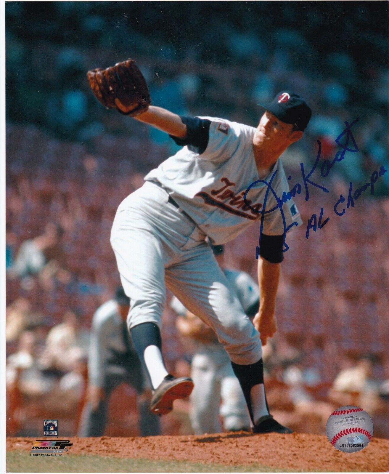 JIM KAAT MINNESOTA TWINS 65 AL CHAMPS ACTION SIGNED 8x10