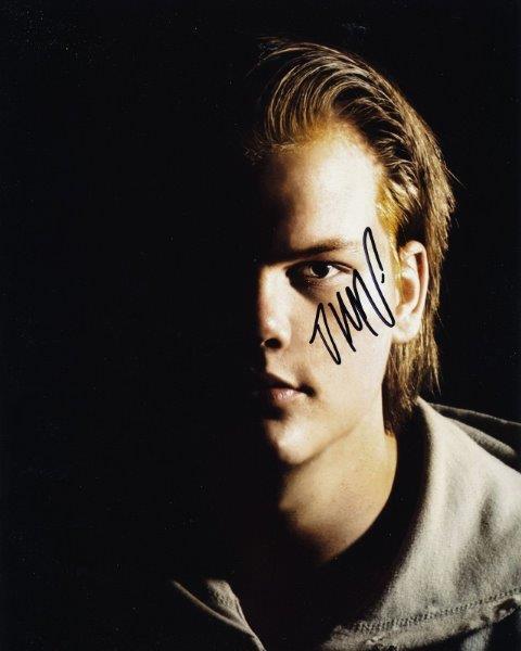 REPRINT - AVICII DJ Legend Autographed Signed 8 x 10 Glossy Photo Poster painting Poster RP