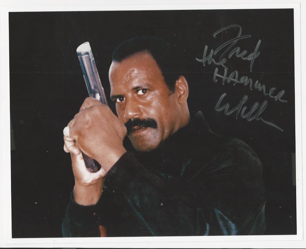 Fred Williamson - Hammer signed Photo Poster painting