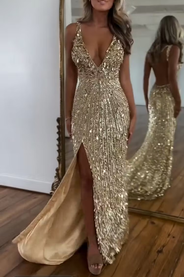 Light Gold Deep V-Neck Wide Shoulder Straps Sleeveless Long Mermaid Prom Dress With Sequins And Split | MS0489 Wellcucu