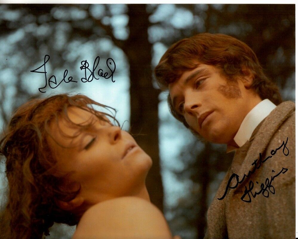 ISLA BLAIR & ANTHONY HIGGINS dual-signed TASTE BLOOD OF DRACULA 8x10 uacc rd coa