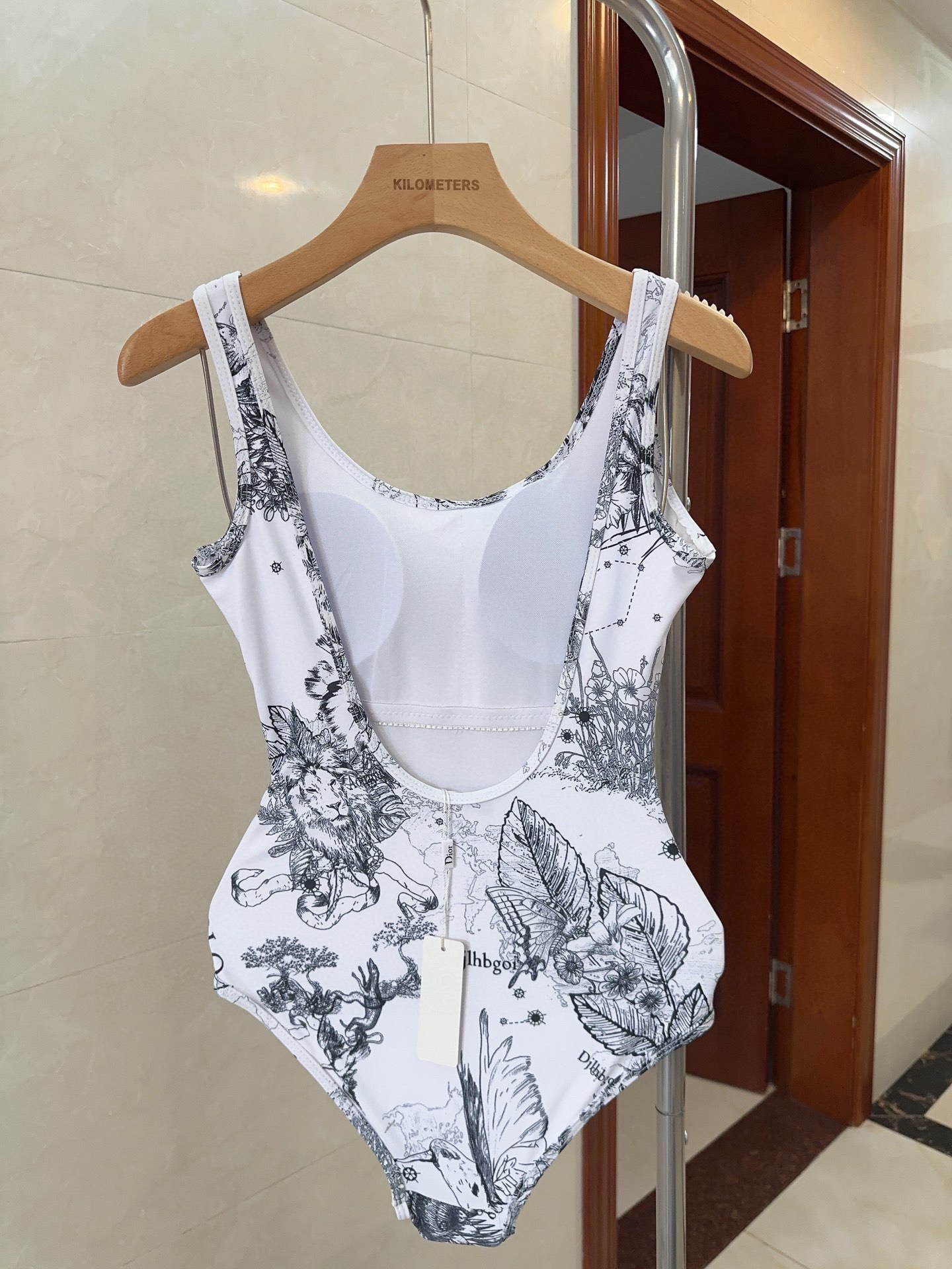 B00a0230e264bef8b14e13ea67a092f1