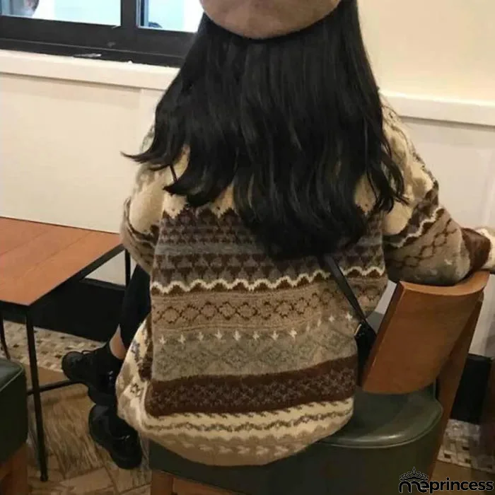 Effortless and Chic Pullover