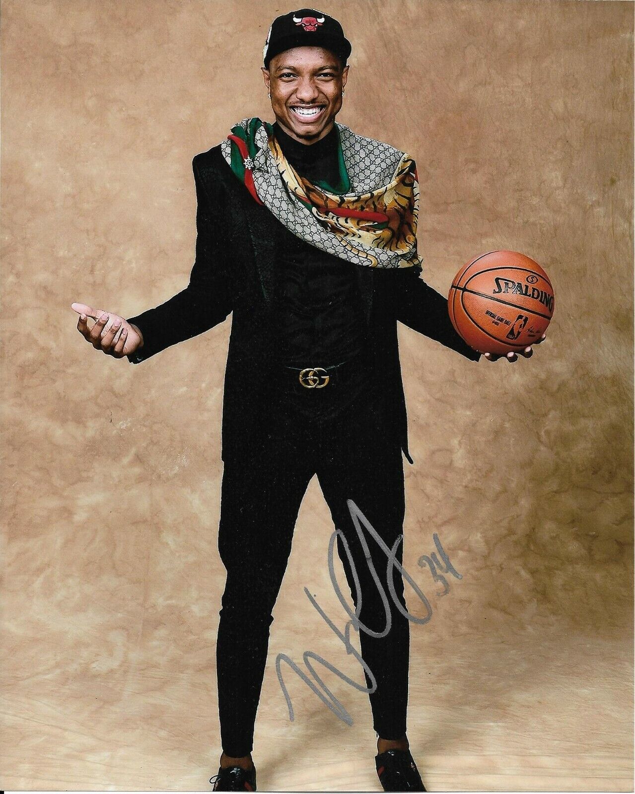 WENDELL CARTER JR signed autographed CHICAGO BULLS 8x10 Photo Poster painting w/ COA