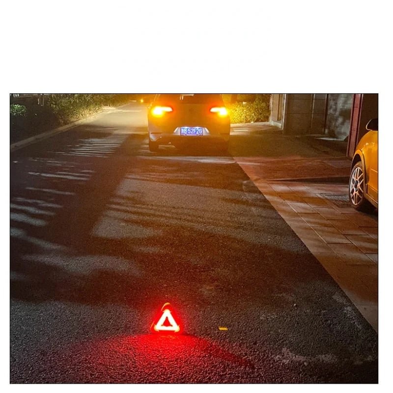 2IN1 Solar Emergency Triangular Roadside Warning Light