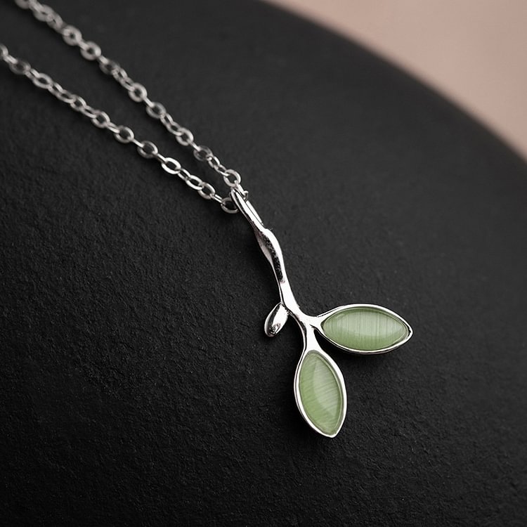 Green Leaf Pendant 925 Sterling Silver Necklace - Modakawa Modakawa