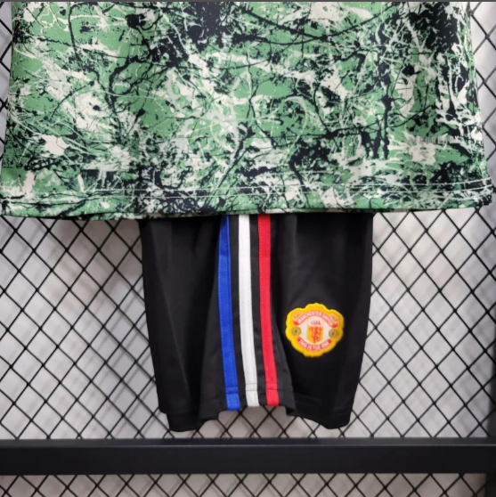 24/25 Manchester United Special Edition  Kids Kit Football Jersey Thai Quality