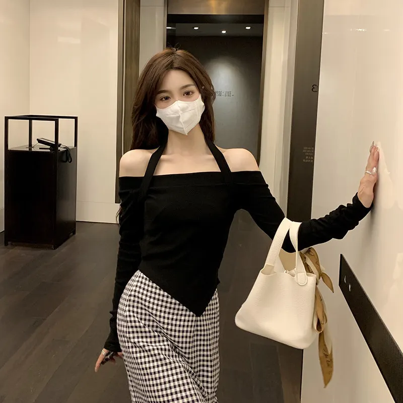 Brownm Brownm Shoulder Hanging Neck Long-Sleeved T-Shirt Female 2024 New Hot Girl With A Short Bottom Shirt Student Top