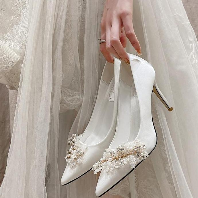 Women's elegant pearls pointed toe pumps for wedding party