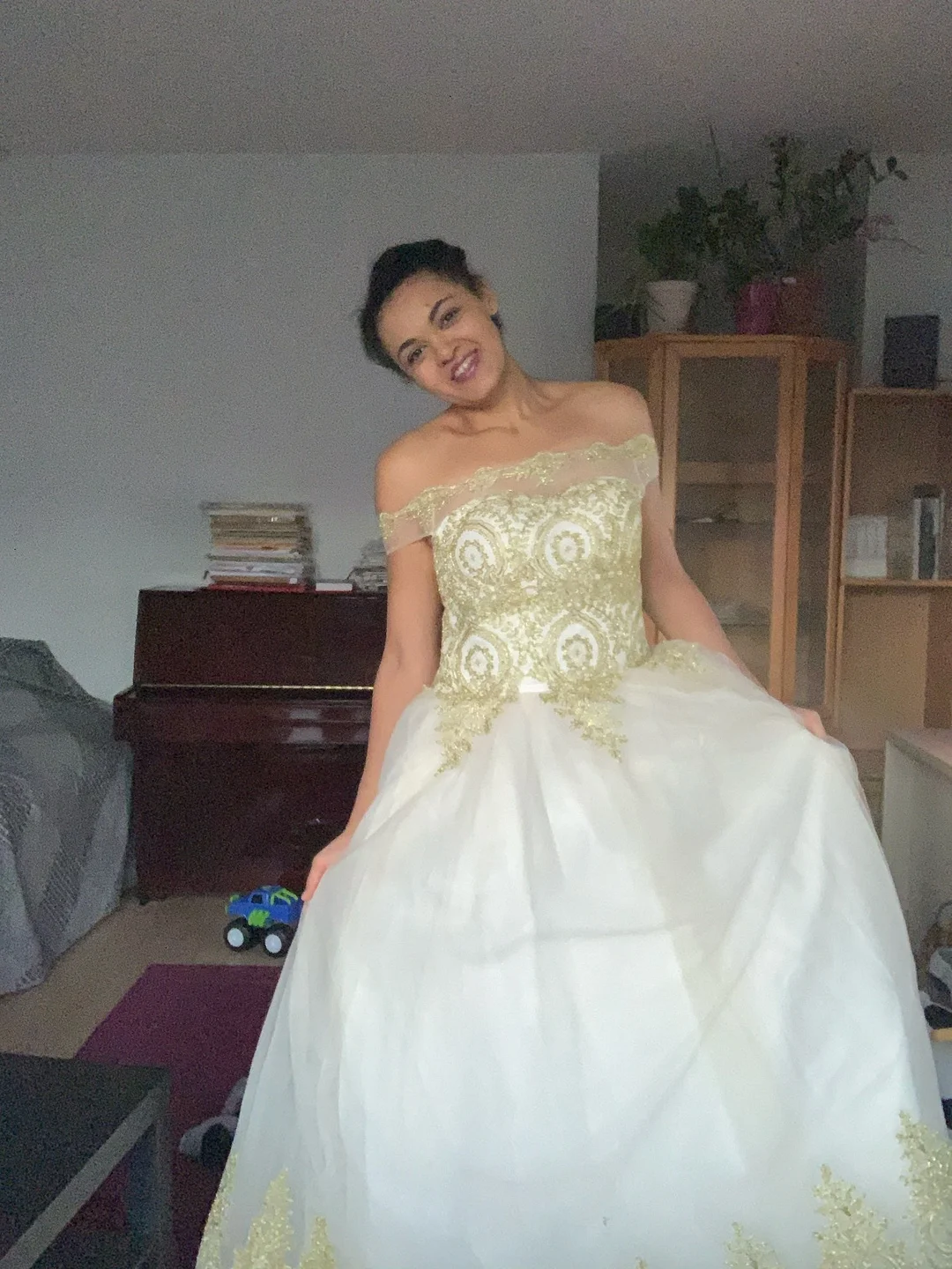 8 Layers Blue RED White Gold Lace Embroidey Quinceanera Dresses New Sparkle Tulle Floor-length off shoulder 16 Dress Retro Gown