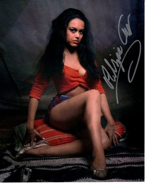 ALIZA GUR signed autographed JAMES BOND 007 FROM RUSSIA WITH LOVE 8x10 Photo Poster painting