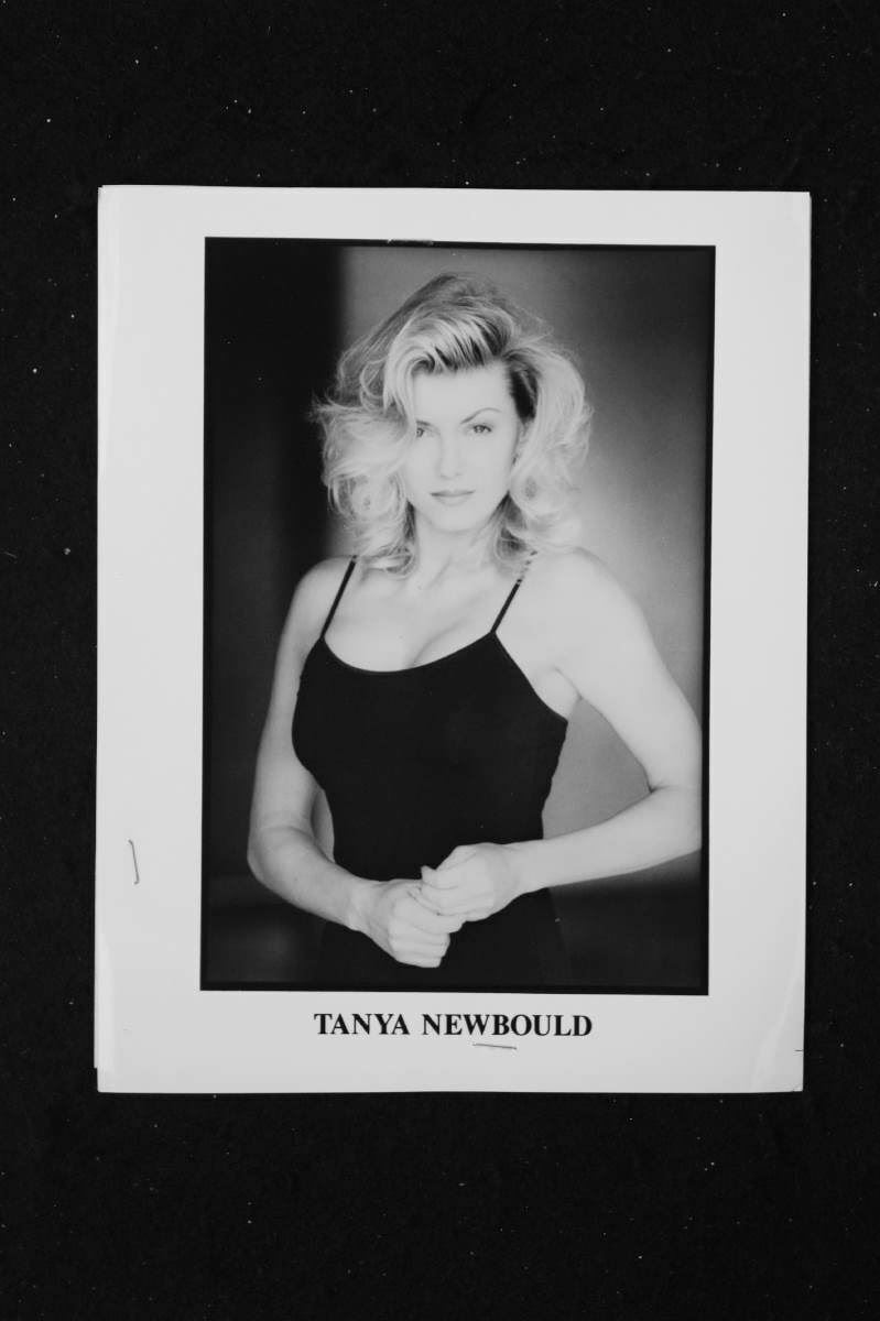 Tanya Newbould - 8x10 Headshot Photo Poster painting w/ Resume - Rush Hour 2