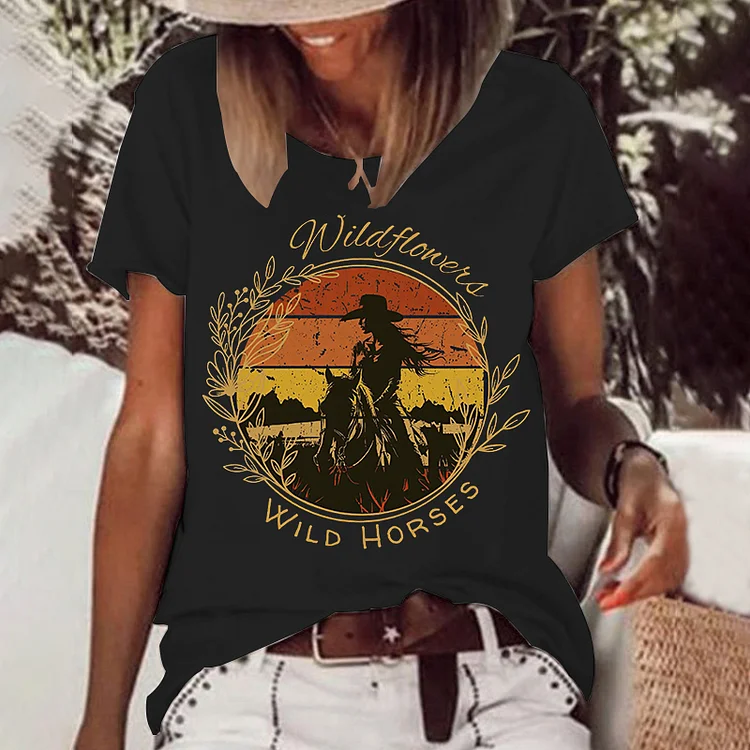 Wildflowers Wild Horses Printed Crew Neck Women's T-shirt socialshop