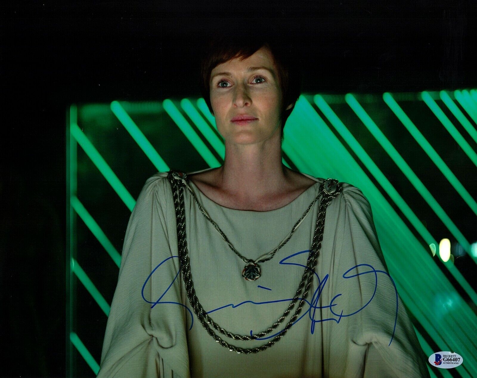 GENEVIEVE O'REILLY Signed STAR WARS Mon Mothma