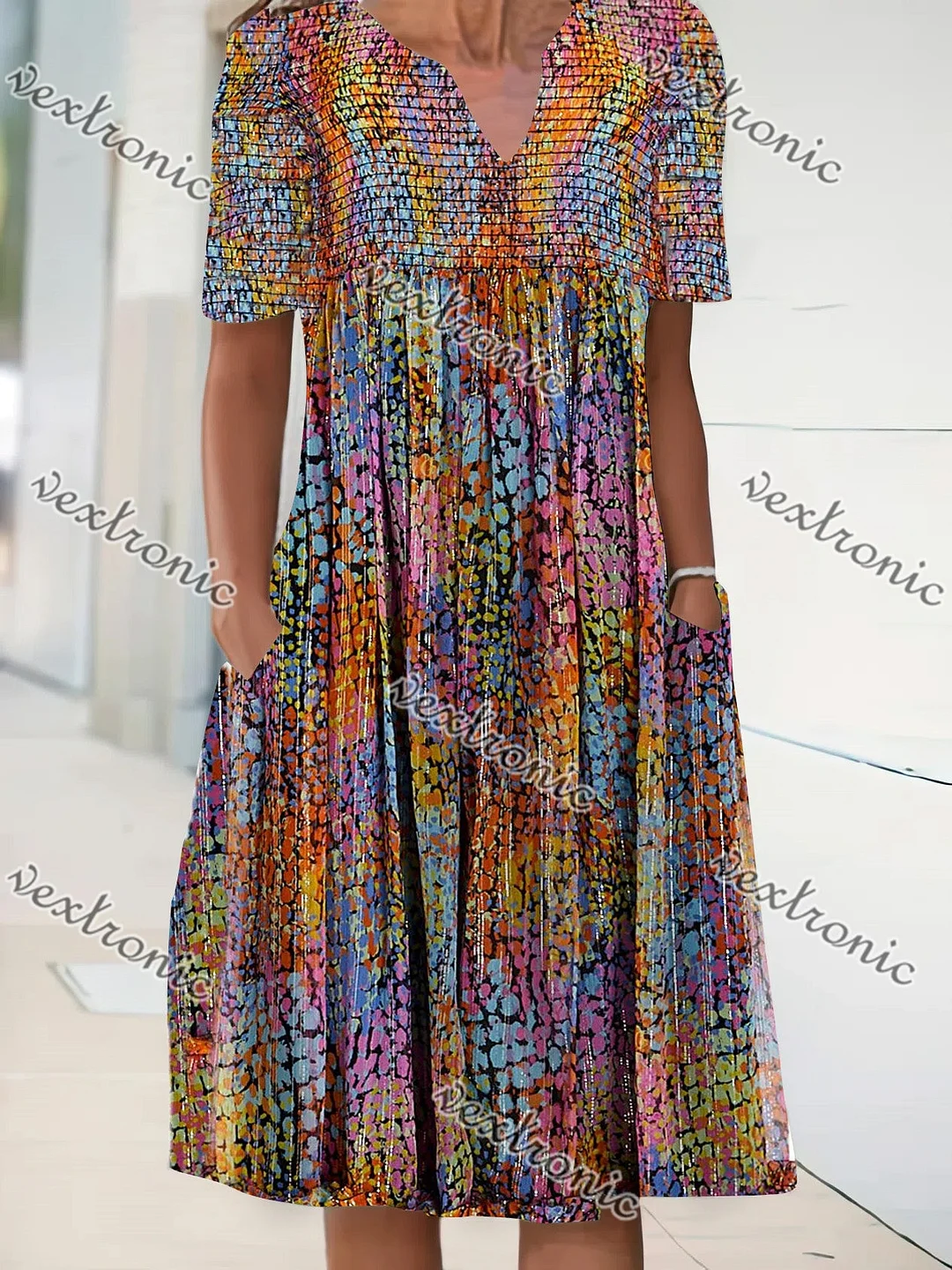 Women's Short Sleeve V-neck Graphic Printed Midi Dress