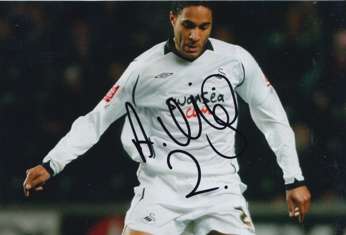 SWANSEA CITY HAND SIGNED ASHLEY WILLIAMS 6X4 Photo Poster painting 10.