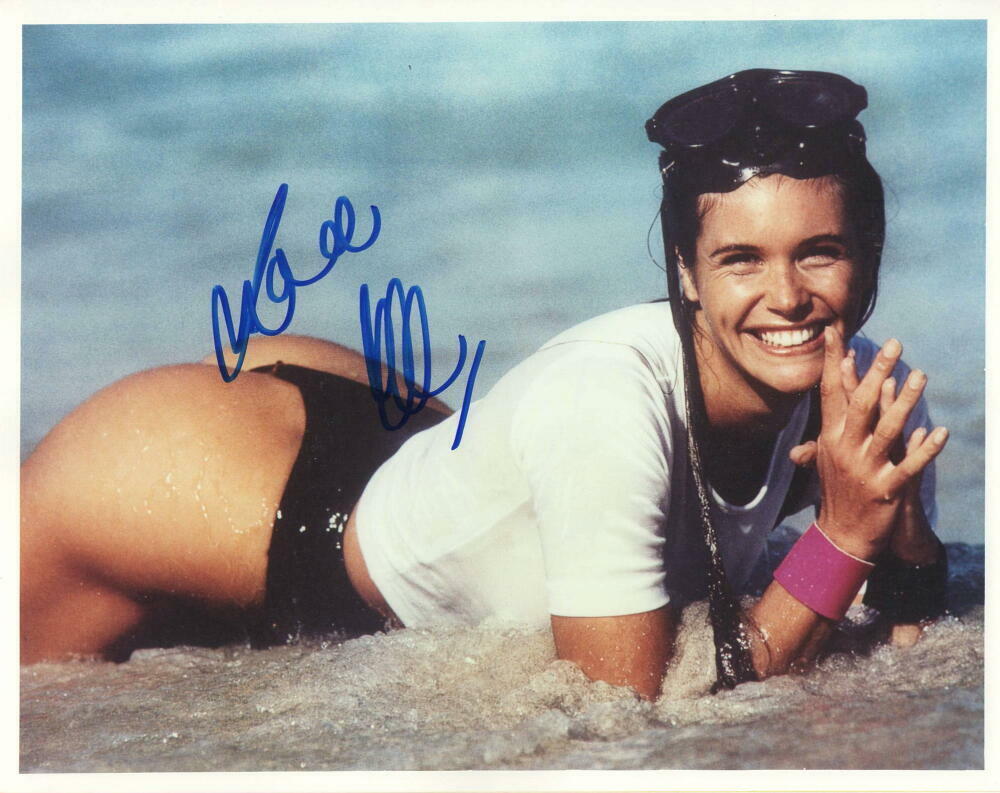 ELLE MACPHERSON SIGNED AUTOGRAPH 8X10 Photo Poster painting - SUPER SEXY SI SWIMSUIT MODEL RARE