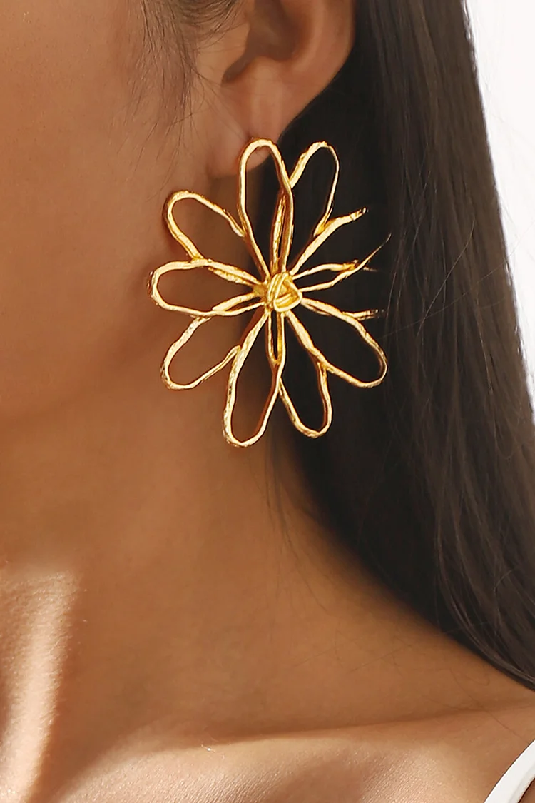 Alloy Cutout Oversize Floral Fashionable Dangle Earrings